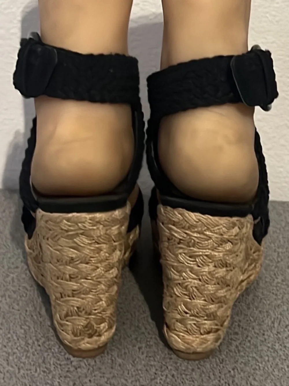 Authentic Stuart Weitzman luxury designer black wedge espadrilles sandals sz 9